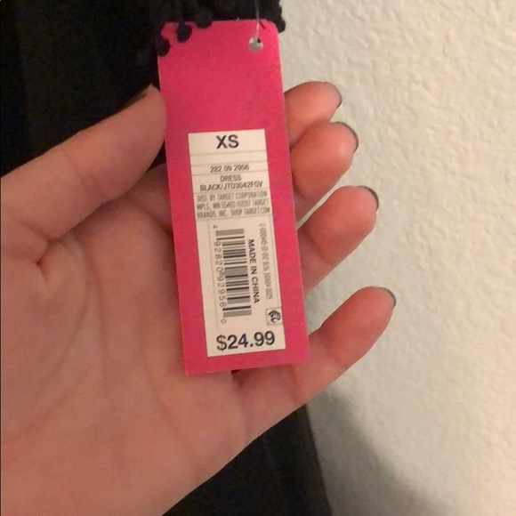 Black off the shoulder dress - Picture 4 of 4